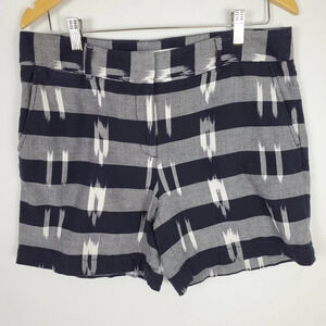 LOFT Rivera Navy Blue and White Shorts Siz…